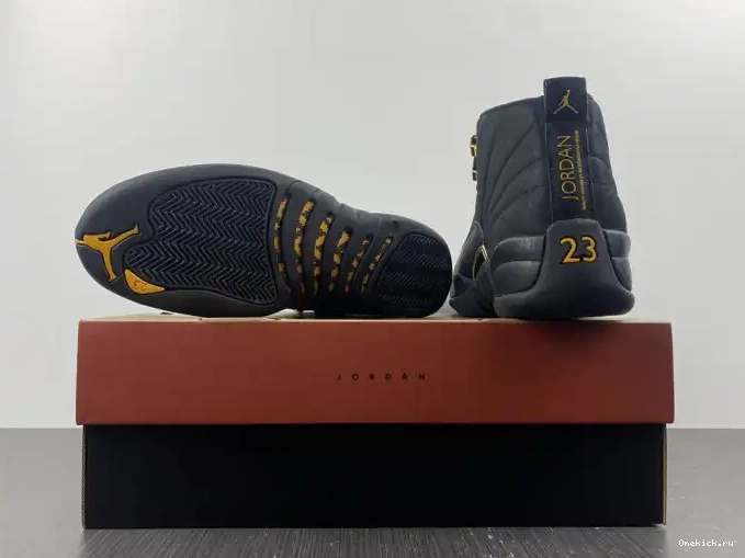 One Kick Taxi CT8013-071 Black Jordan Air 12 0626